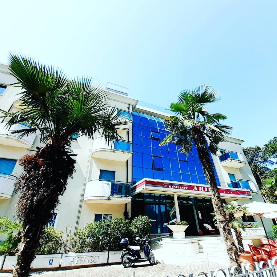 Residence Aries Cesenatico Eksteriør billede