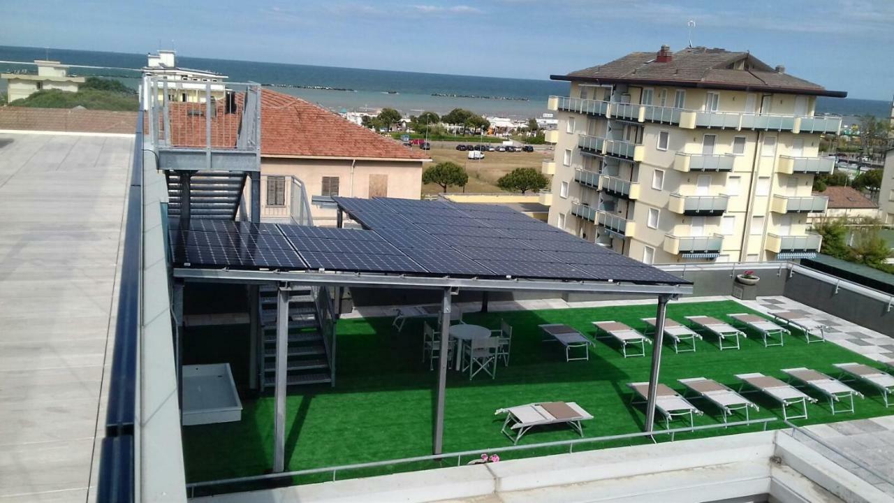 Residence Aries Cesenatico Eksteriør billede